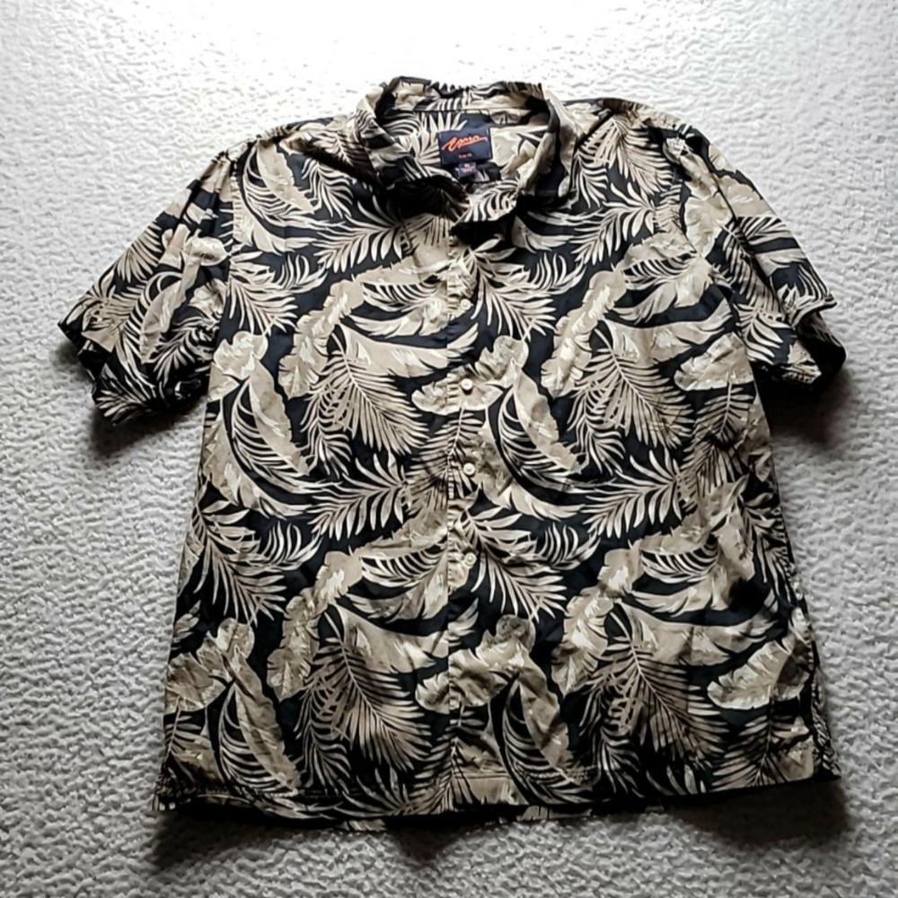 Egara Shirt Mens XL Black Floral Hawaiian Short Sleeve Slim Fit Button-Up Casual
